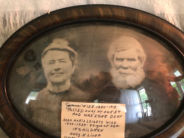 Jonas &amp; Anna Maria Wise