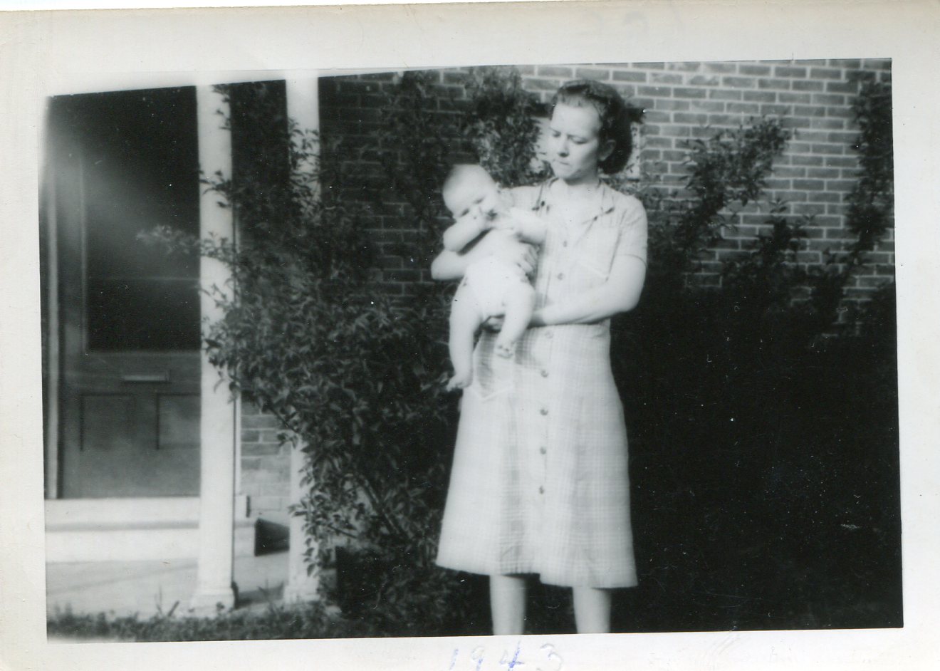 AnnaBlair-BobbyBlair-June1943